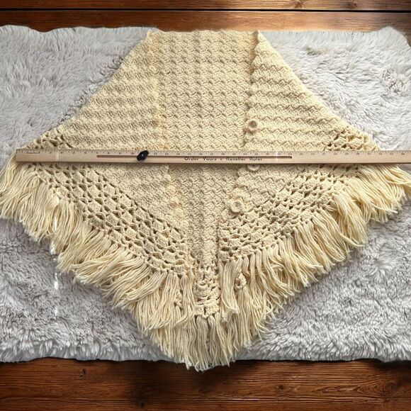 Handmade Crocheted Fringe Shawl Wrap Triangle Shape Crochet Buttons Cream Beige - Picture 10 of 14